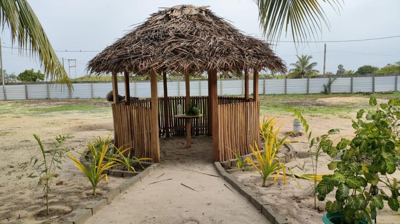 Ferienwohnung Victory'S Gardens Mannar Exterior foto