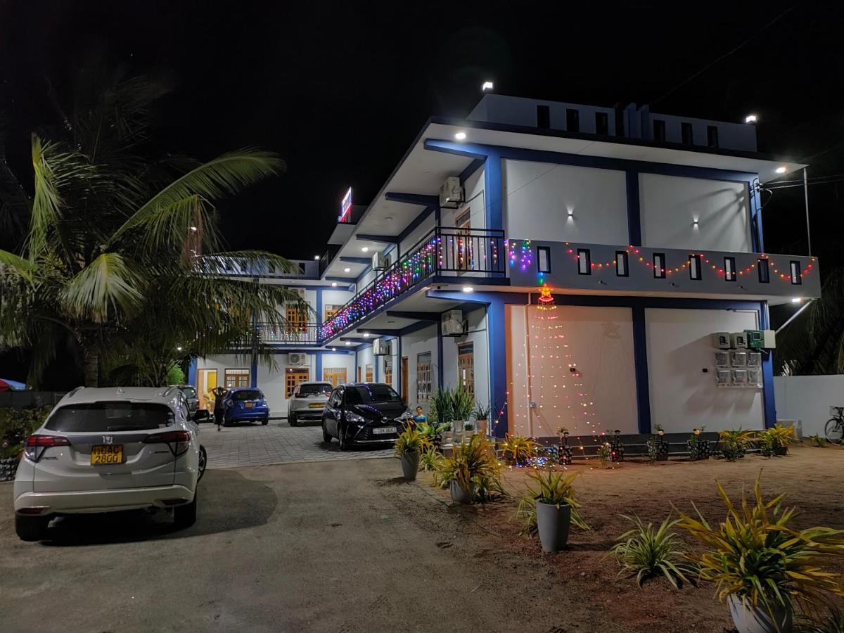 Ferienwohnung Victory'S Gardens Mannar Exterior foto