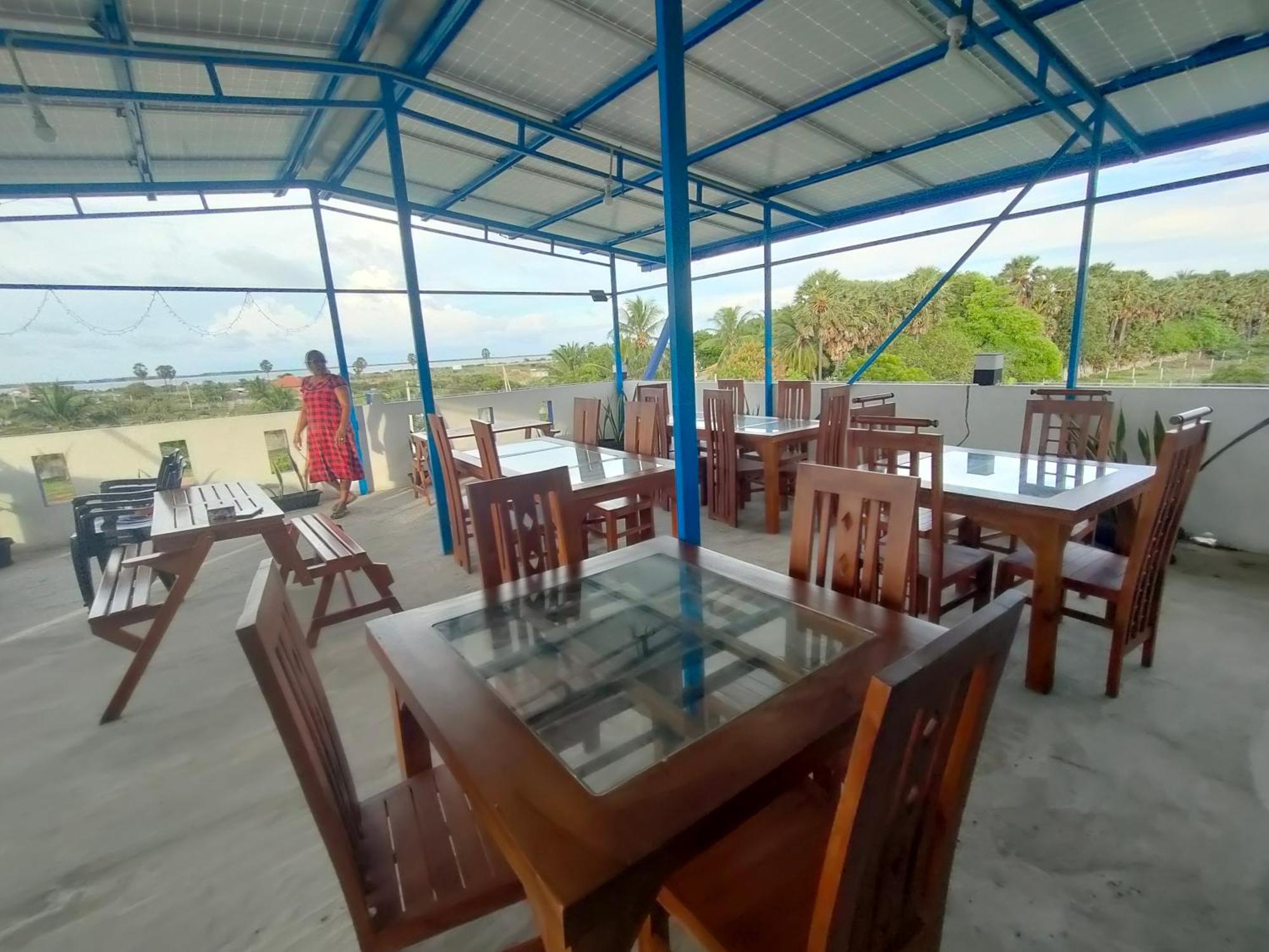 Ferienwohnung Victory'S Gardens Mannar Exterior foto